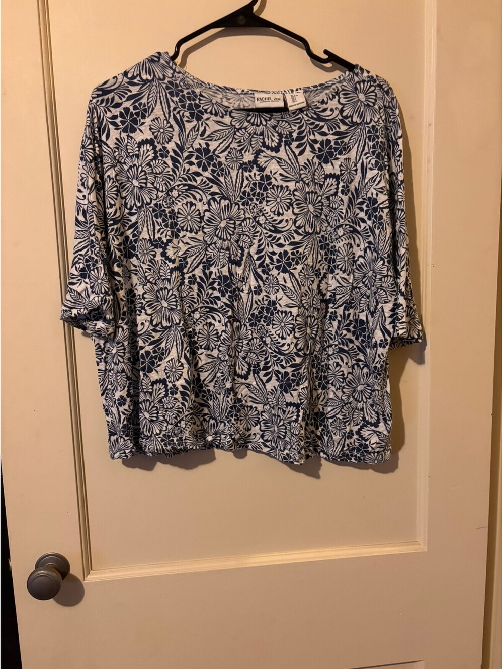 Rachel Zoe blue and white floral top Large
